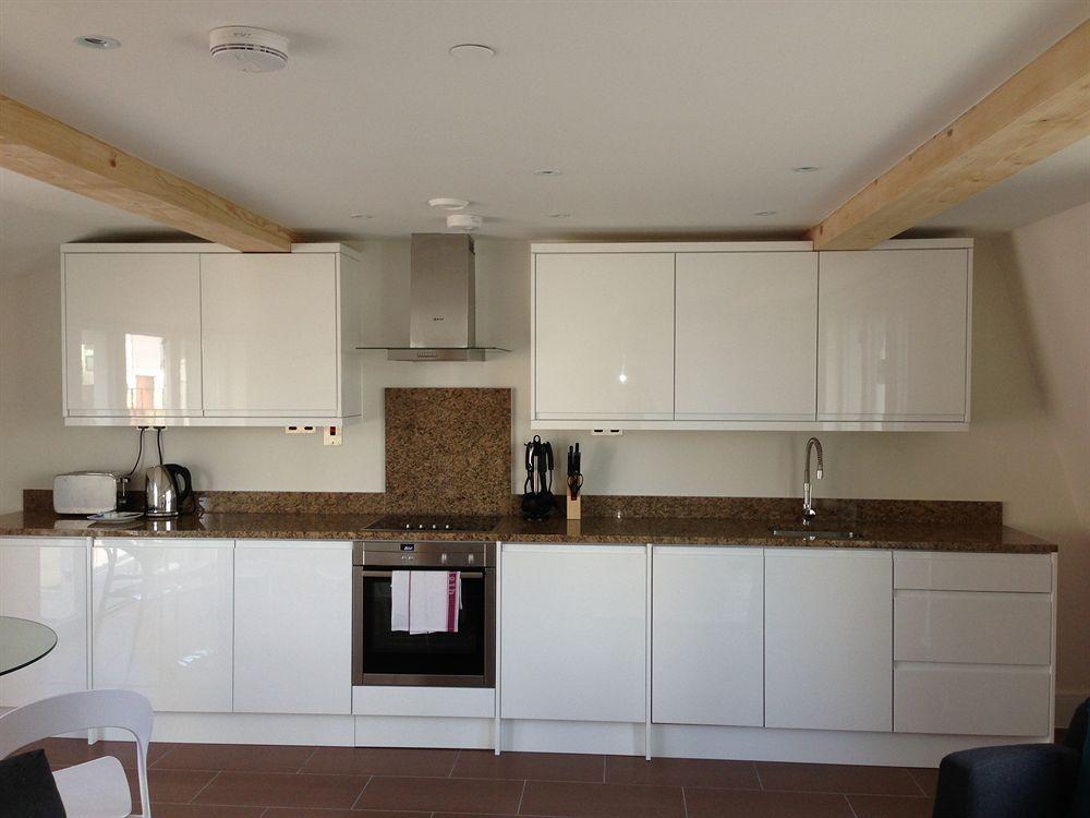 Max Serviced Apartments Commercial Road London Exteriör bild
