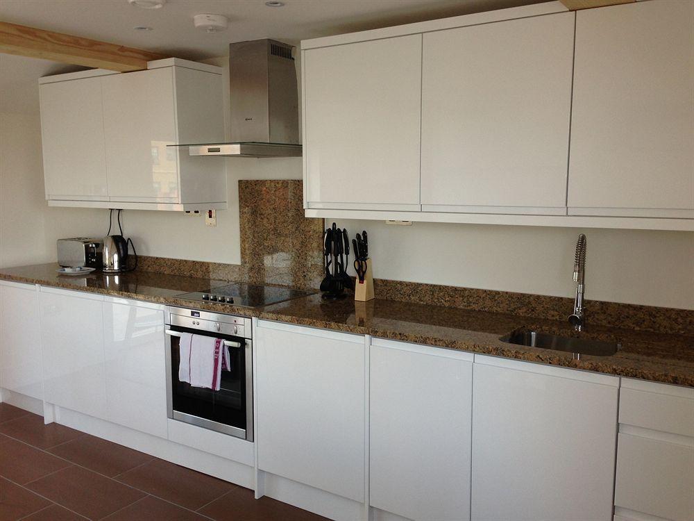 Max Serviced Apartments Commercial Road London Exteriör bild