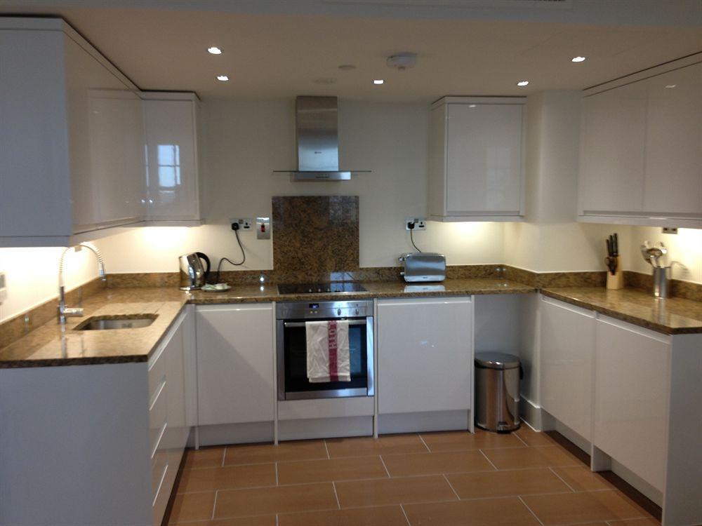 Max Serviced Apartments Commercial Road London Exteriör bild