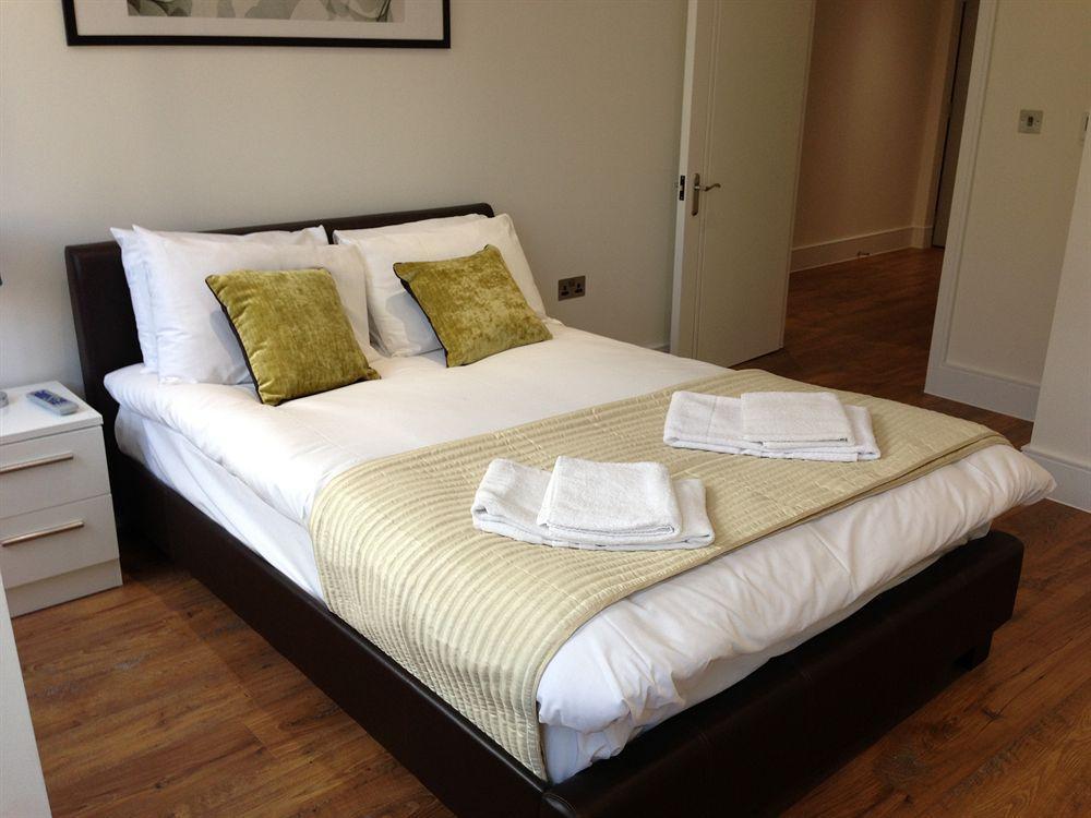 Max Serviced Apartments Commercial Road London Exteriör bild